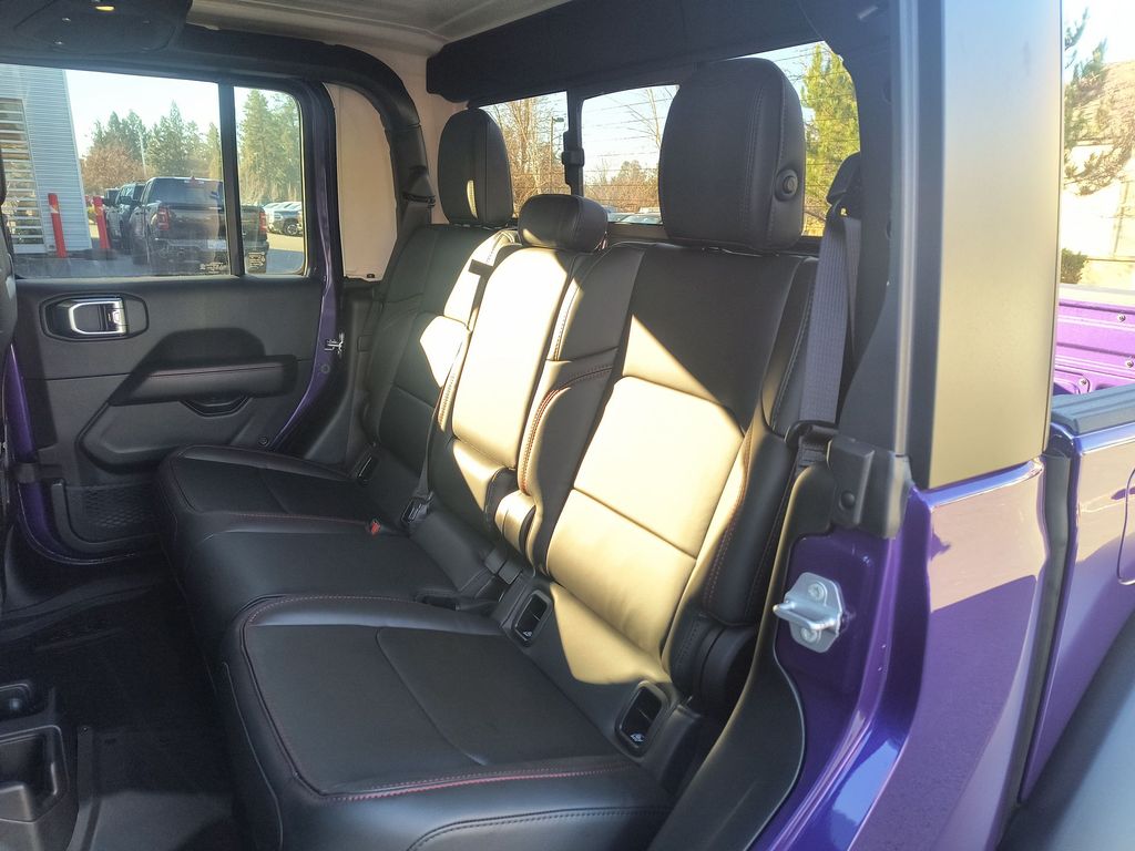 Thumbnail: 2026 Jeep Gladiator - 10