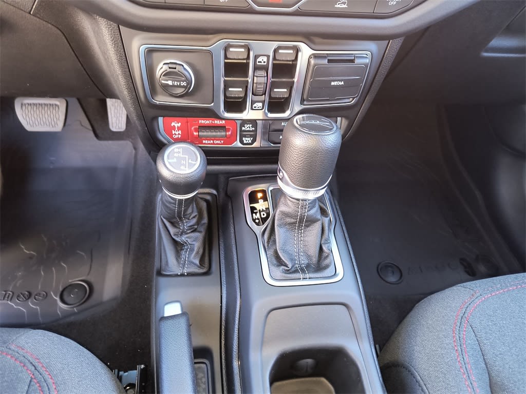 Thumbnail: 2025 Jeep Gladiator - 12