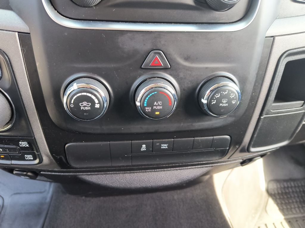 Thumbnail: 2019 RAM 1500 - 23