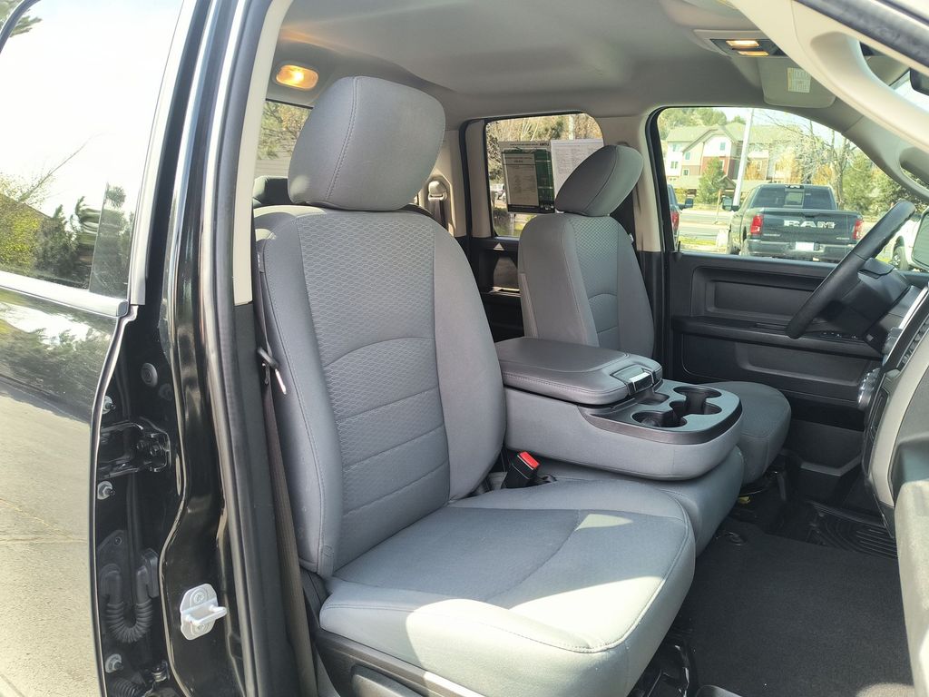 Thumbnail: 2019 RAM 1500 - 10