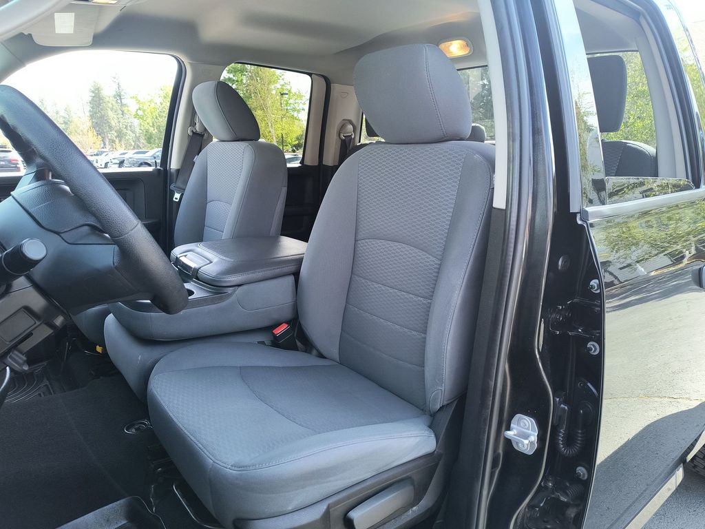 Thumbnail: 2019 RAM 1500 - 9