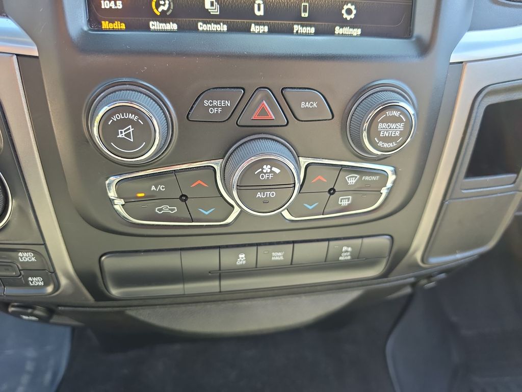 Thumbnail: 2021 RAM 1500 - 21