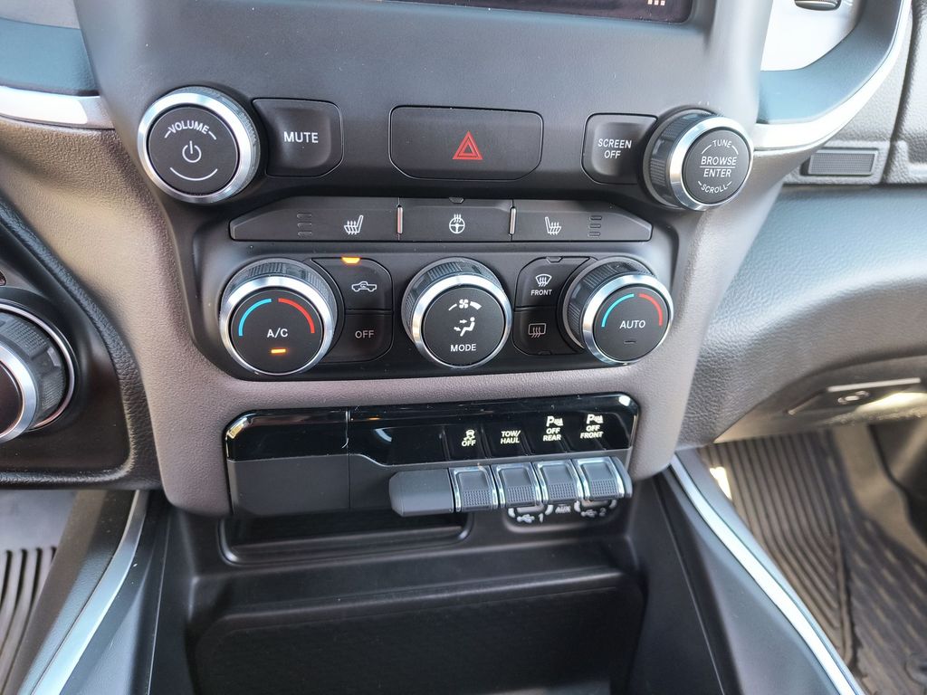 Thumbnail: 2022 RAM 1500 - 22