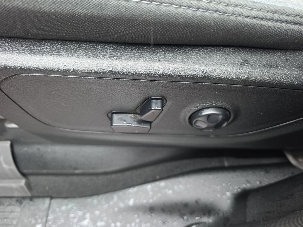 Thumbnail: 2019 RAM 1500 - 19