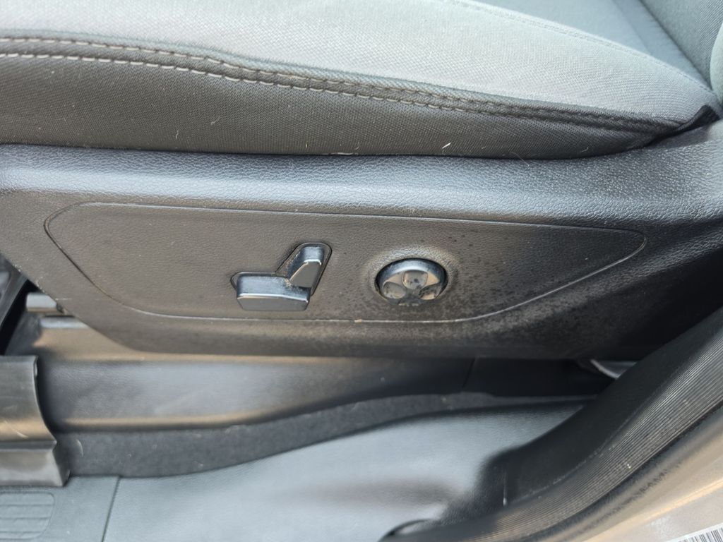 Thumbnail: 2019 RAM 1500 - 19