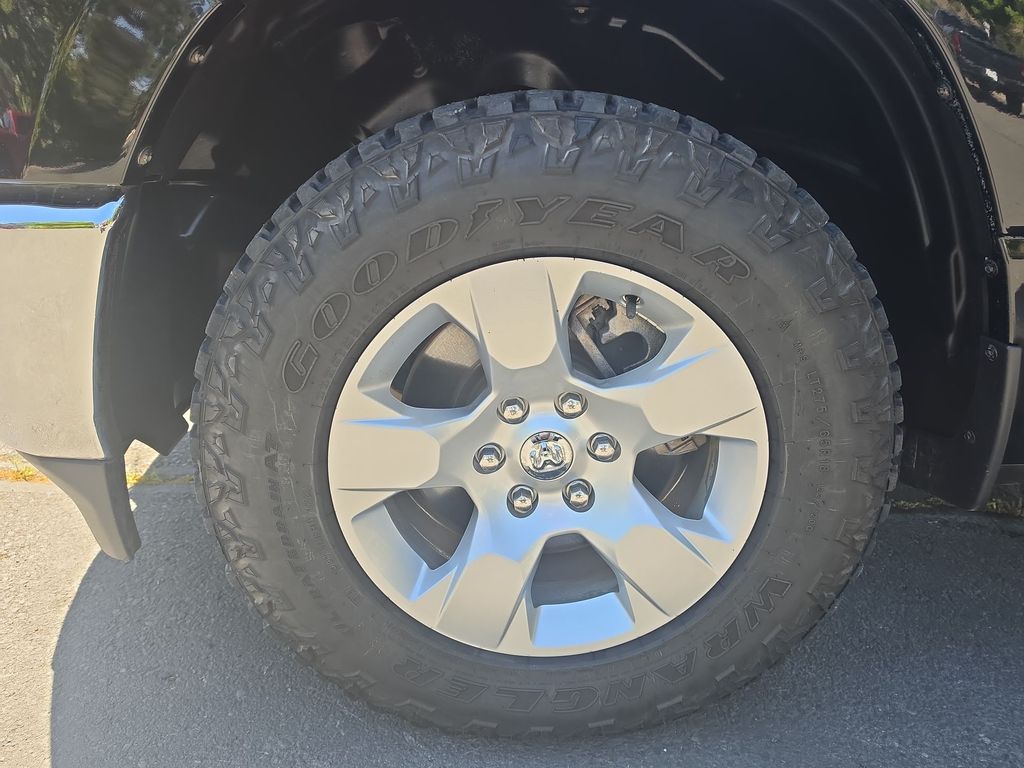 Thumbnail: 2022 RAM 1500 - 6