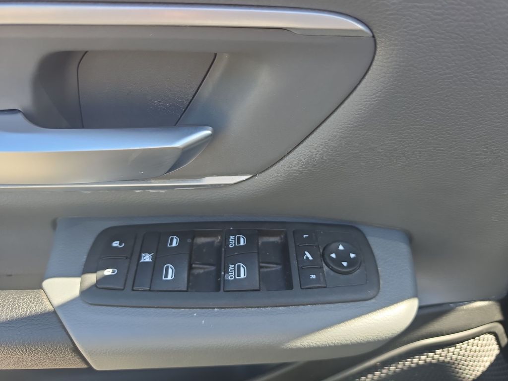 Thumbnail: 2022 RAM 1500 - 21