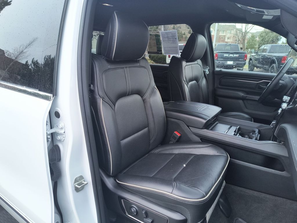 Thumbnail: 2024 RAM 1500 - 10