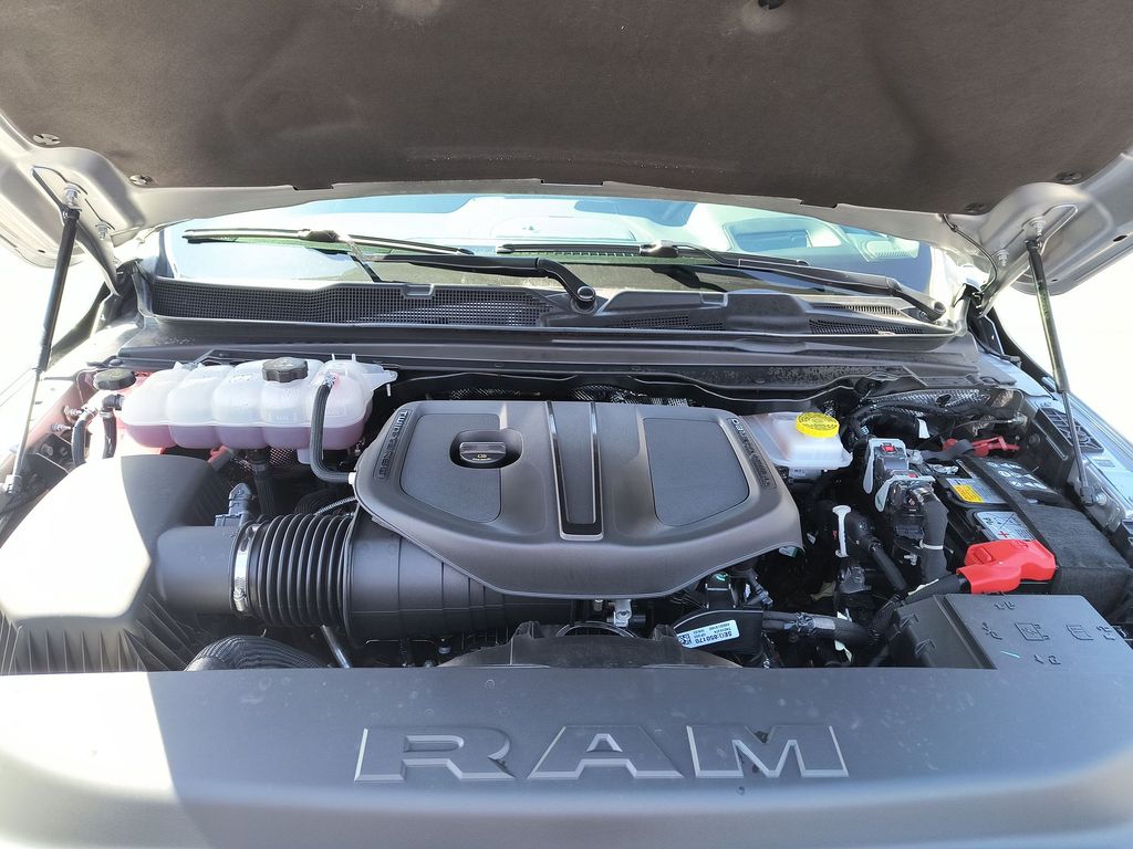 Thumbnail: 2026 RAM 1500 - 6