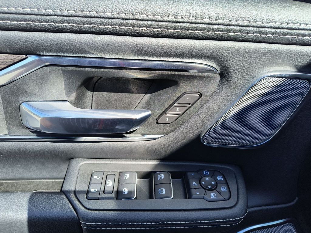 Thumbnail: 2026 RAM 1500 - 20