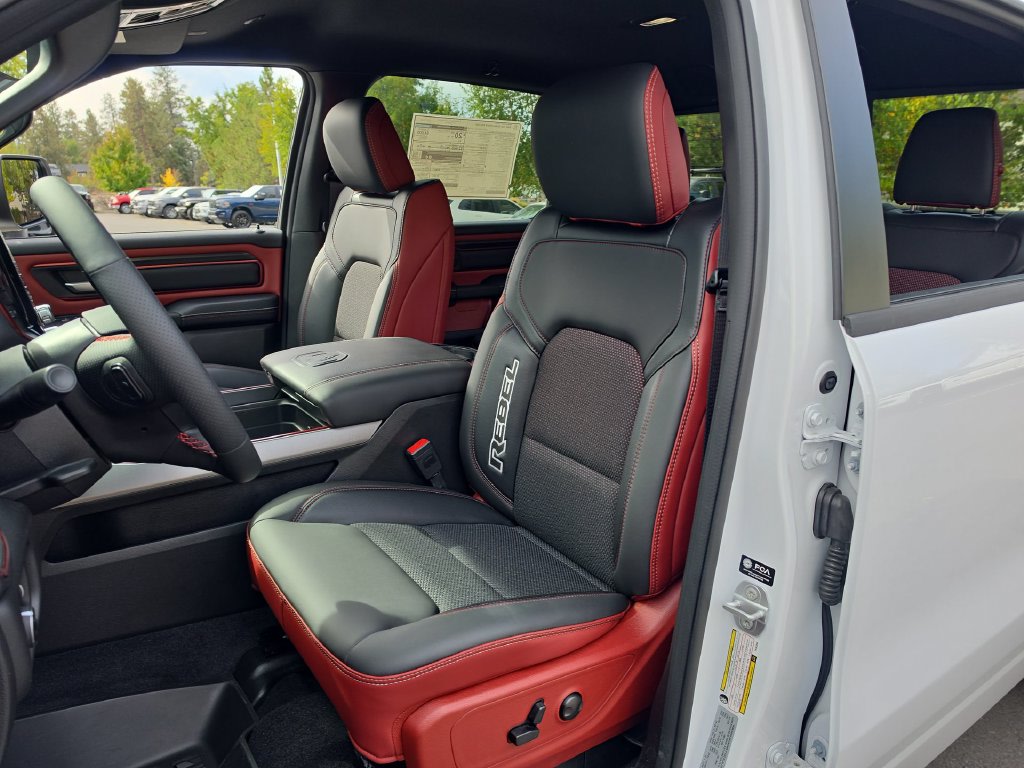Thumbnail: 2026 RAM 1500 - 7