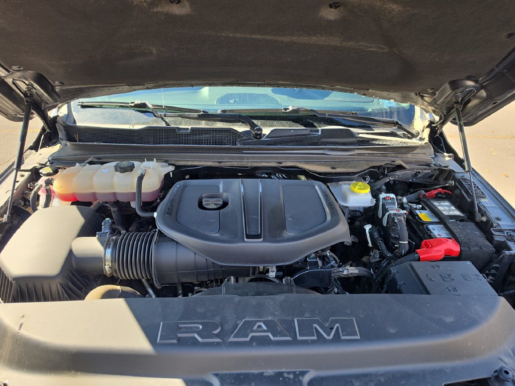 Thumbnail: 2026 RAM 1500 - 7