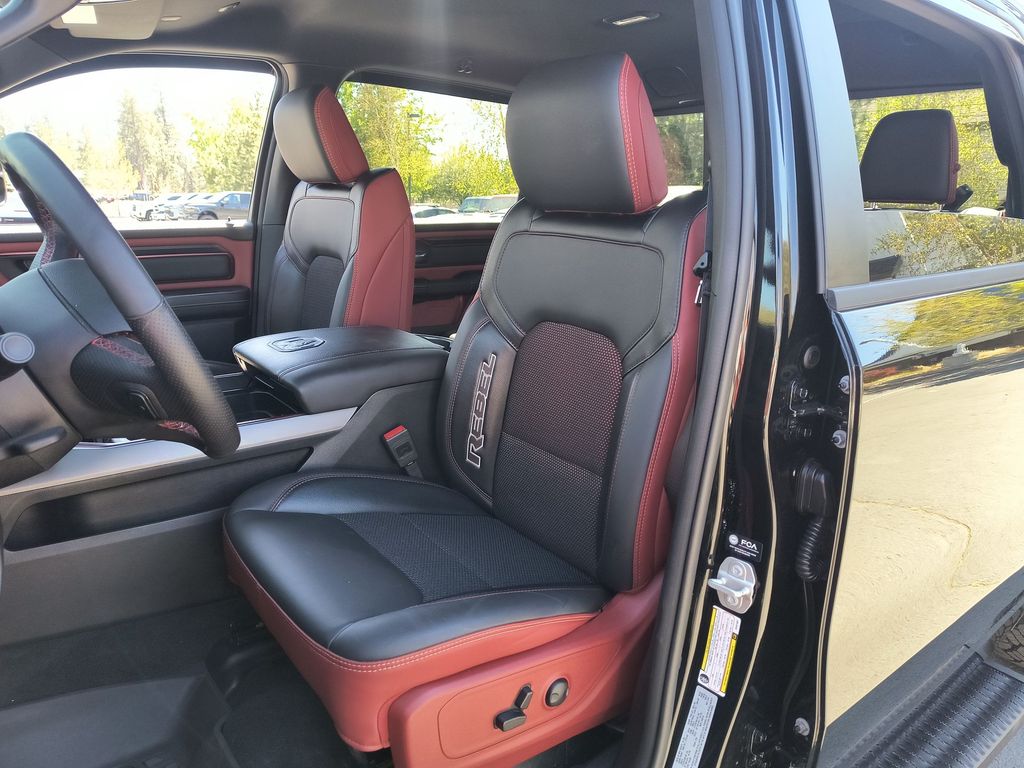Thumbnail: 2025 RAM 1500 - 10
