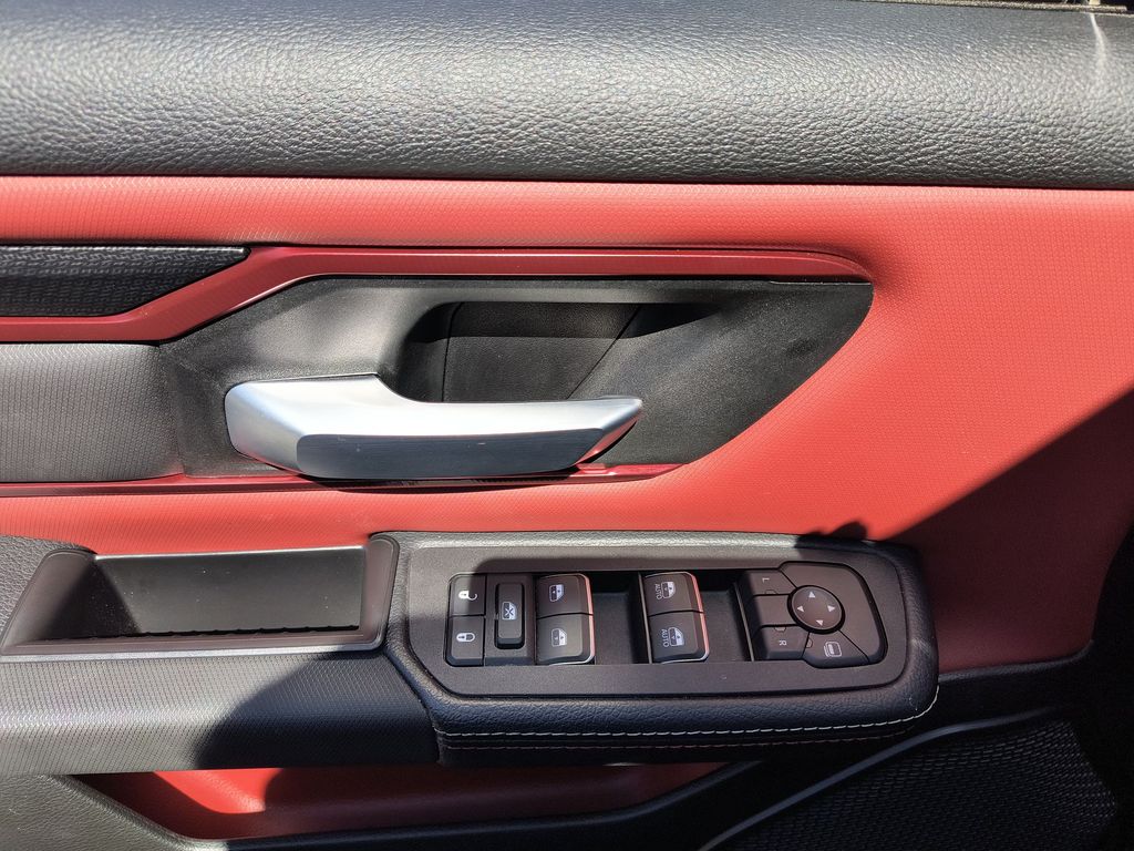Thumbnail: 2025 RAM 1500 - 19