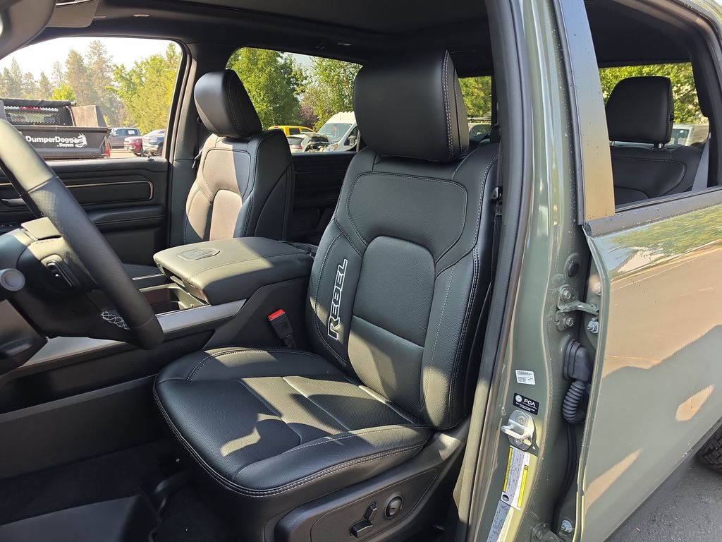 Thumbnail: 2026 RAM 1500 - 7