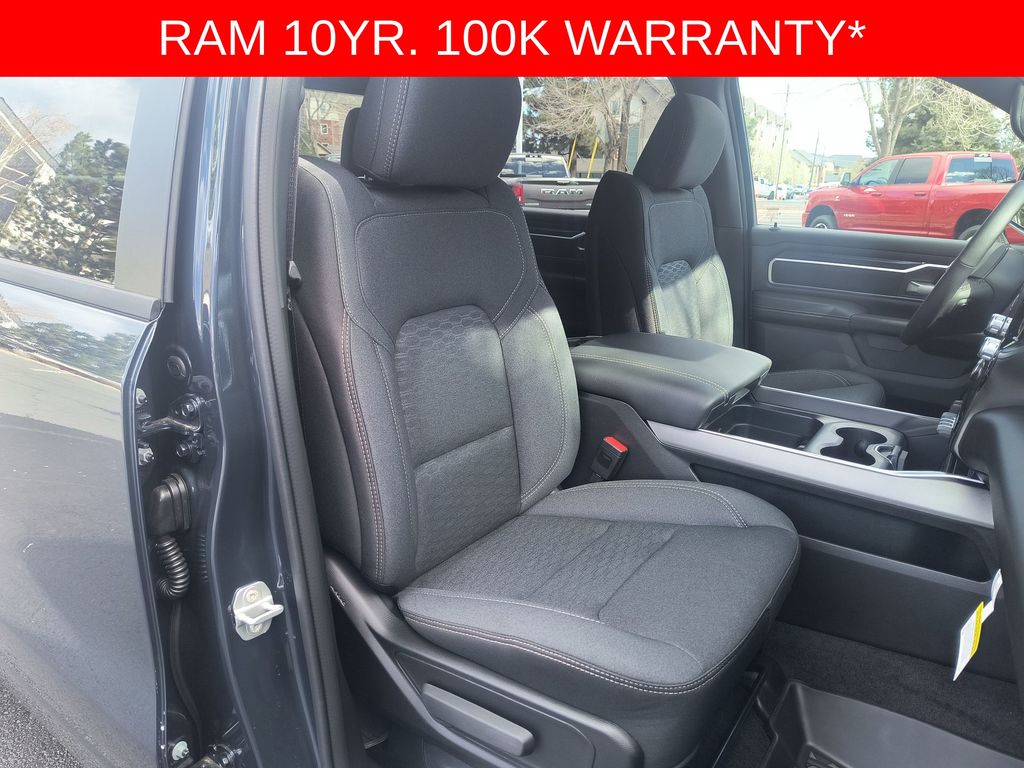 Thumbnail: 2026 RAM 1500 - 8