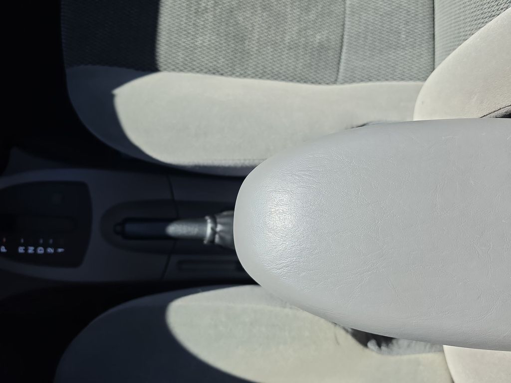 Thumbnail: 2003 Ford Focus - 23