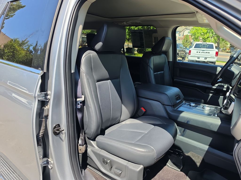 Thumbnail: 2023 Ford Expedition MAX - 8