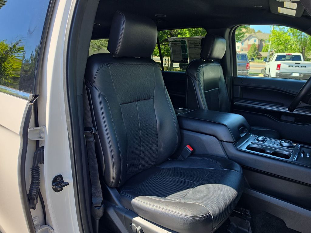 Thumbnail: 2018 Ford Expedition MAX - 9