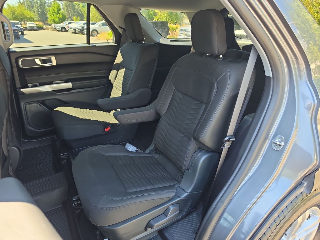 Thumbnail: 2021 Ford Explorer - 9