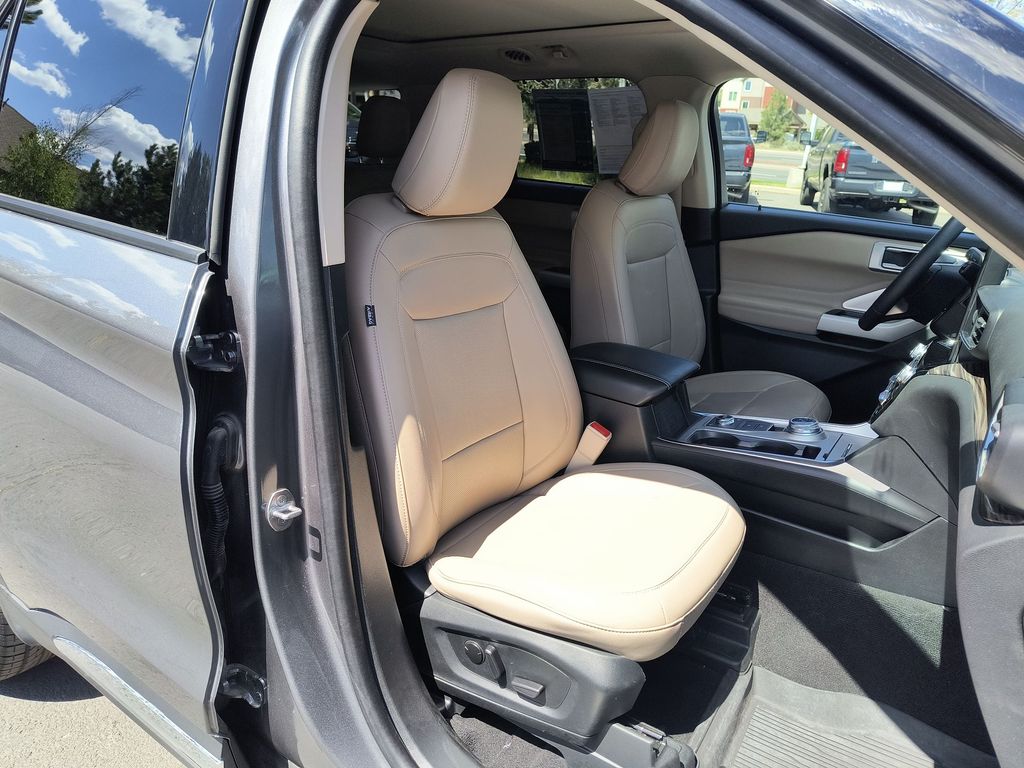 Thumbnail: 2023 Ford Explorer - 9