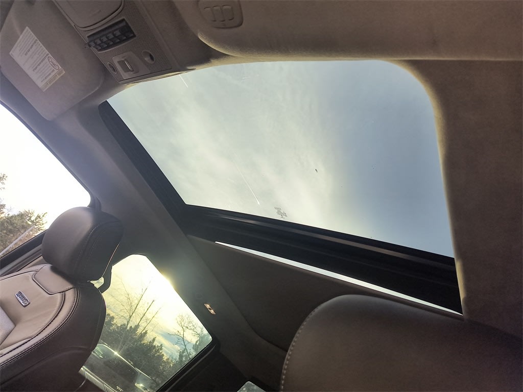 Thumbnail: 2019 Ford F-350 - 26