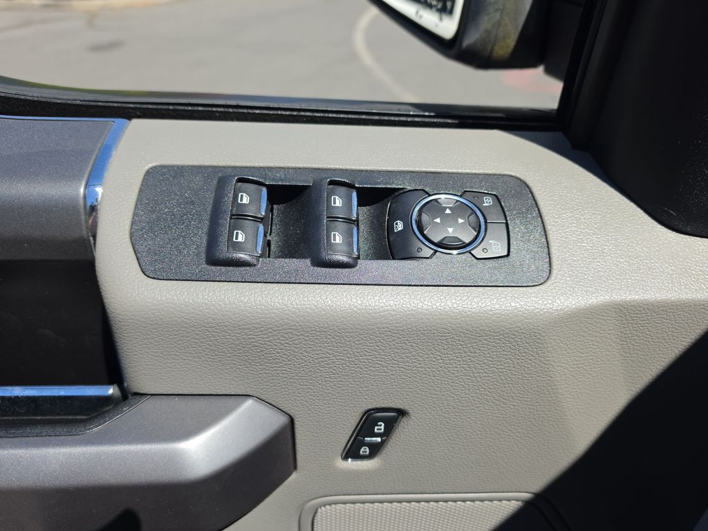 Thumbnail: 2019 Ford F-150 - 21