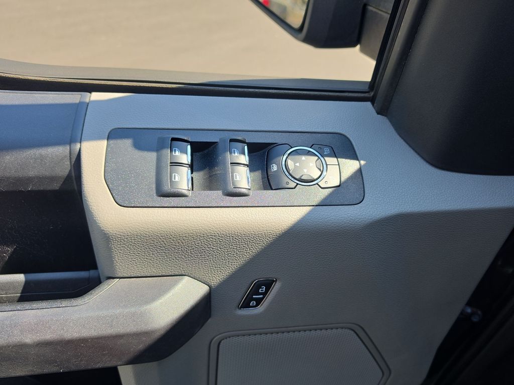 Thumbnail: 2019 Ford F-150 - 21