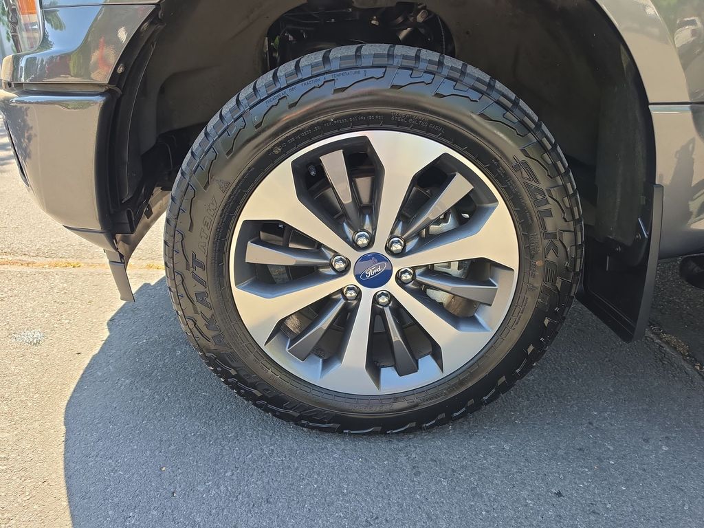 Thumbnail: 2019 Ford F-150 - 5