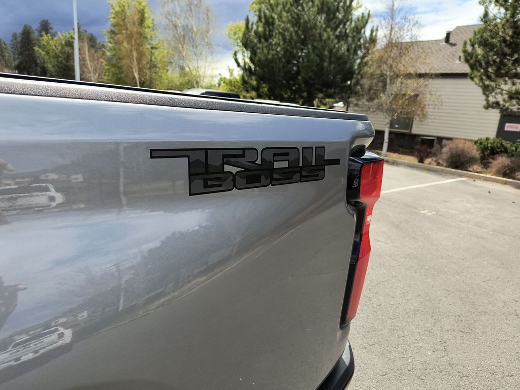 Thumbnail: 2025 Chevrolet Silverado 2500 - 6