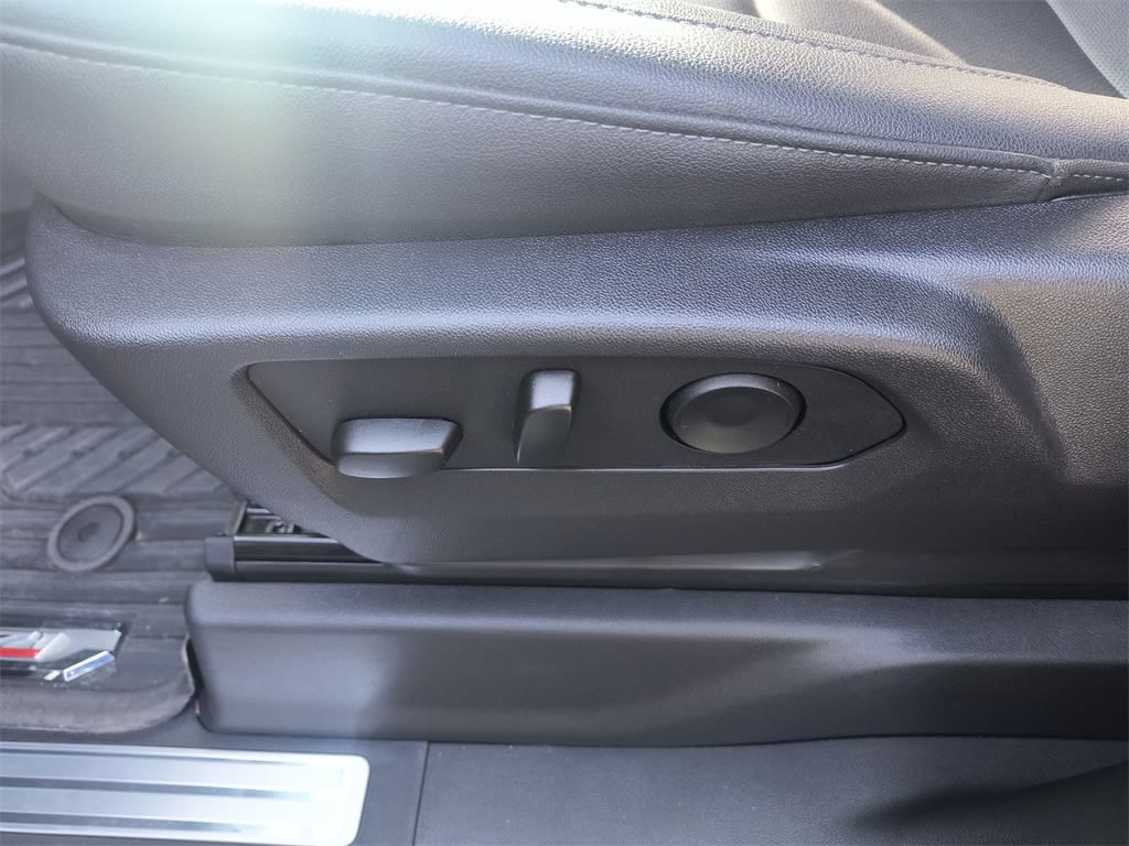 Thumbnail: 2025 Chevrolet Silverado 3500 - 20