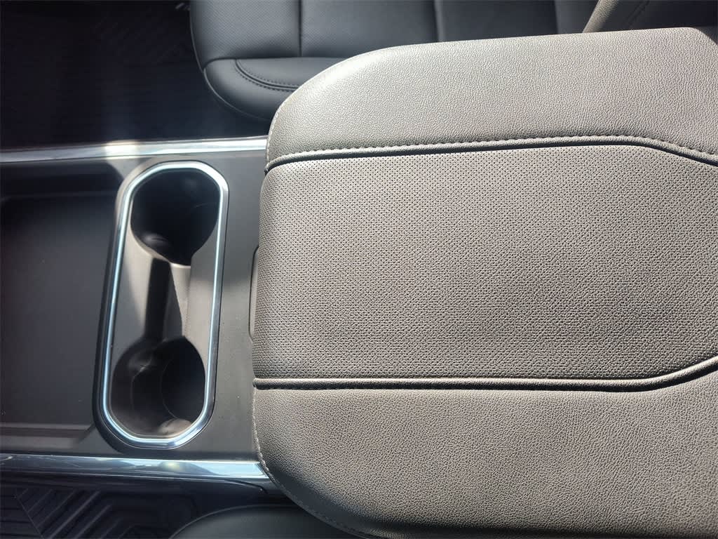 Thumbnail: 2025 Chevrolet Silverado 3500 - 25