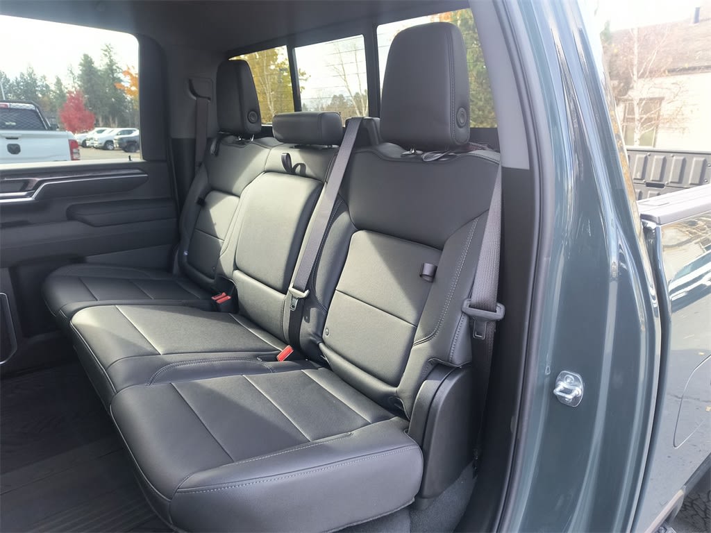 Thumbnail: 2025 Chevrolet Silverado 3500 - 11