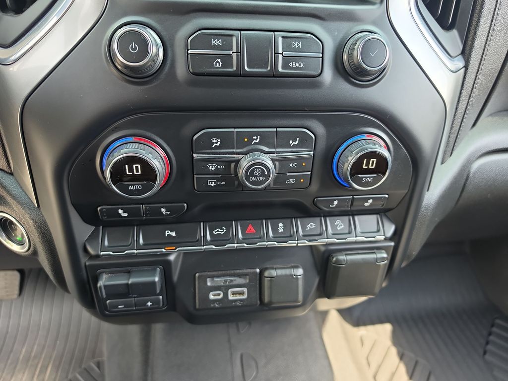 Thumbnail: 2020 Chevrolet Silverado 3500 - 22