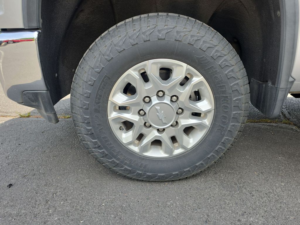 Thumbnail: 2020 Chevrolet Silverado 3500 - 5
