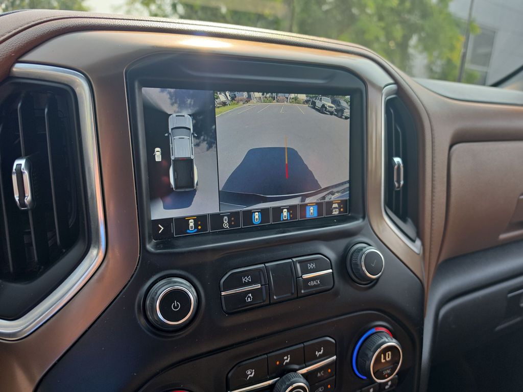 Thumbnail: 2022 Chevrolet Silverado 3500 - 22