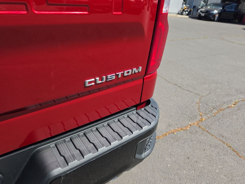 Thumbnail: 2021 Chevrolet Silverado 1500 - 26