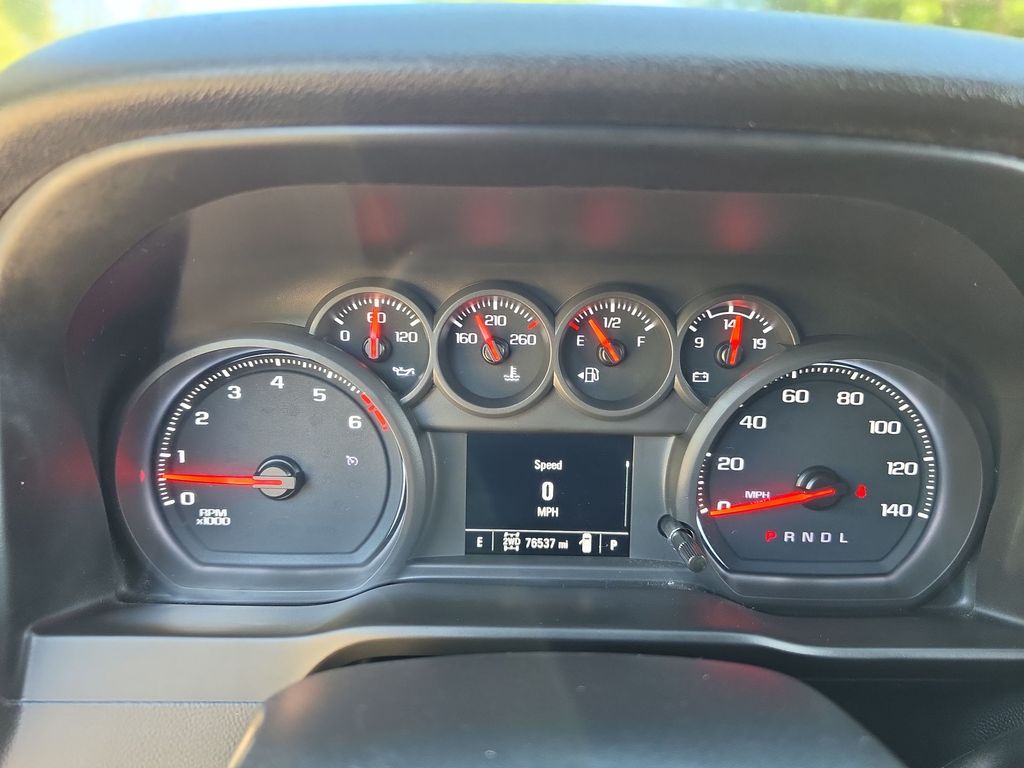 Thumbnail: 2021 Chevrolet Silverado 1500 - 13