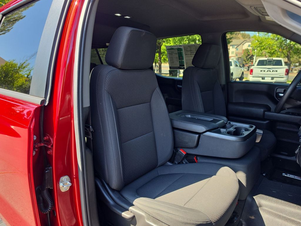 Thumbnail: 2021 Chevrolet Silverado 1500 - 10