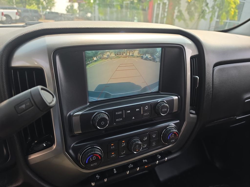 Thumbnail: 2018 Chevrolet Silverado 1500 - 22
