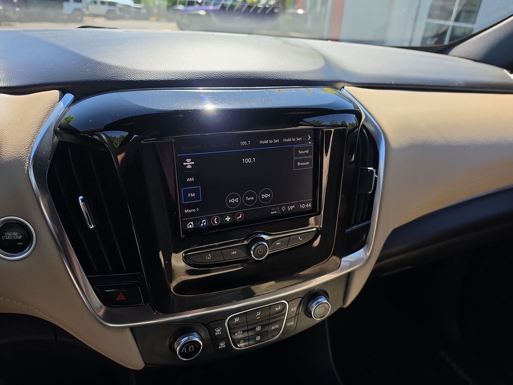 Thumbnail: 2023 Chevrolet Traverse - 10