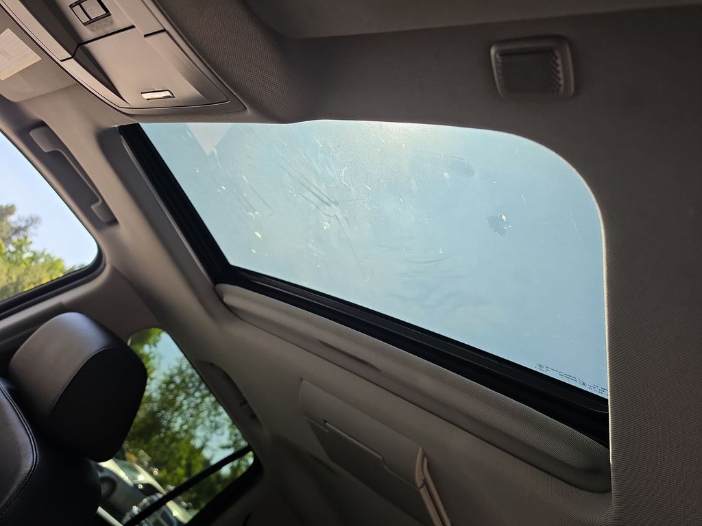 Thumbnail: 2016 Chevrolet Tahoe - 27
