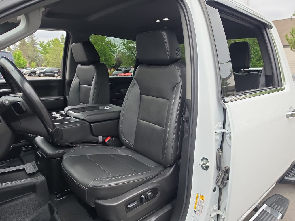 Thumbnail: 2022 GMC Sierra 3500 - 7