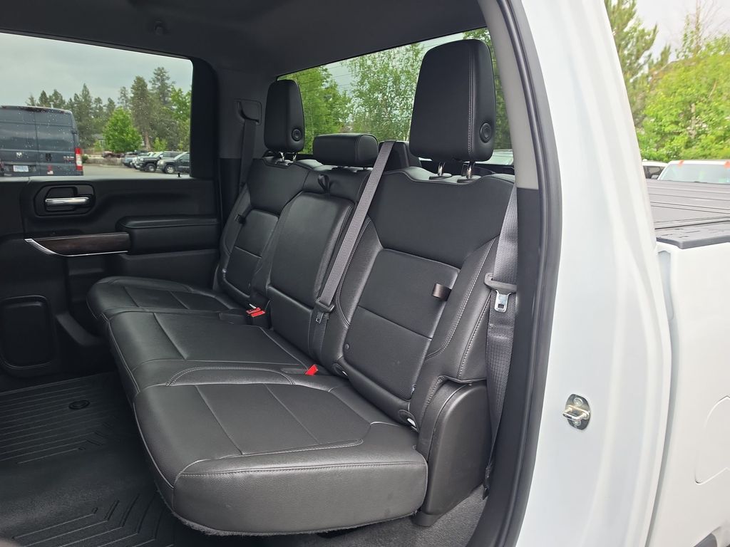 Thumbnail: 2022 GMC Sierra 3500 - 9
