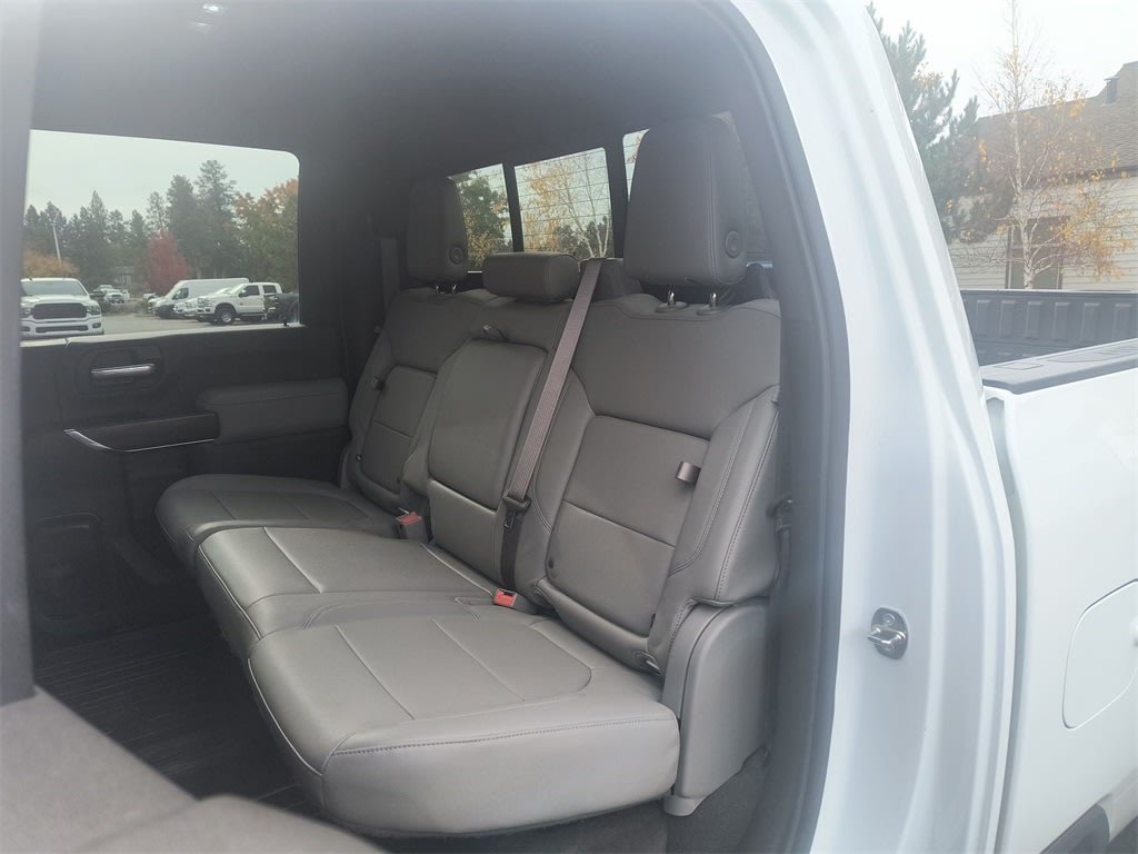 Thumbnail: 2022 GMC Sierra 3500 - 9