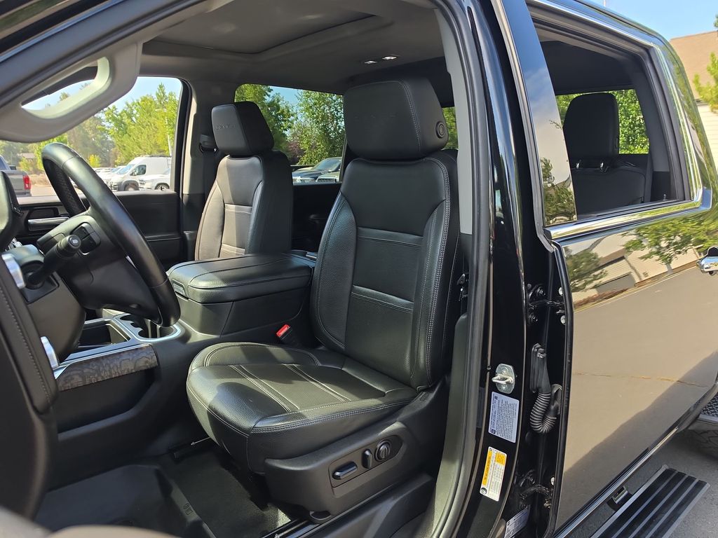Thumbnail: 2023 GMC Sierra 3500 - 8