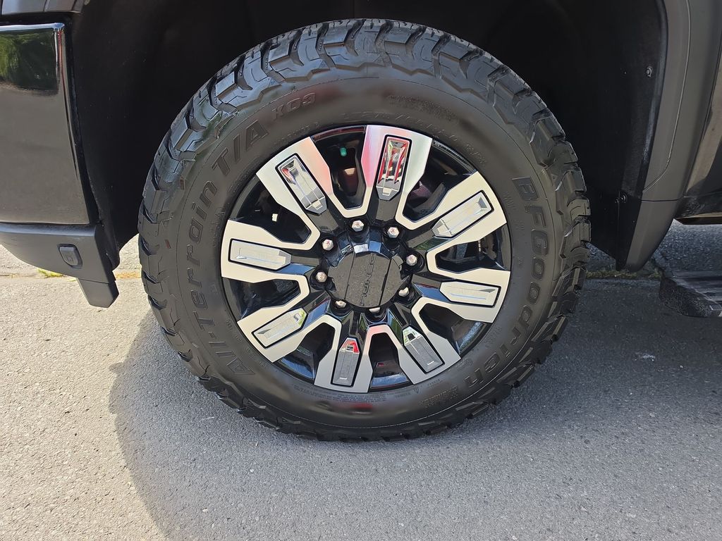 Thumbnail: 2023 GMC Sierra 3500 - 6