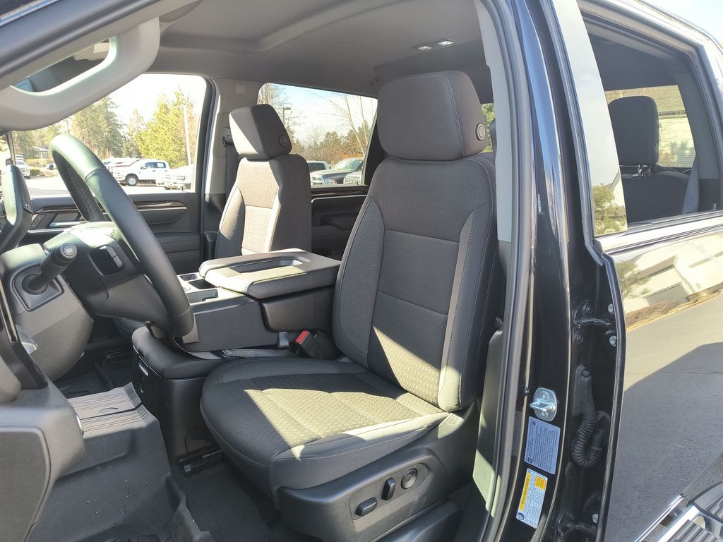 Thumbnail: 2025 GMC Sierra 3500 - 8