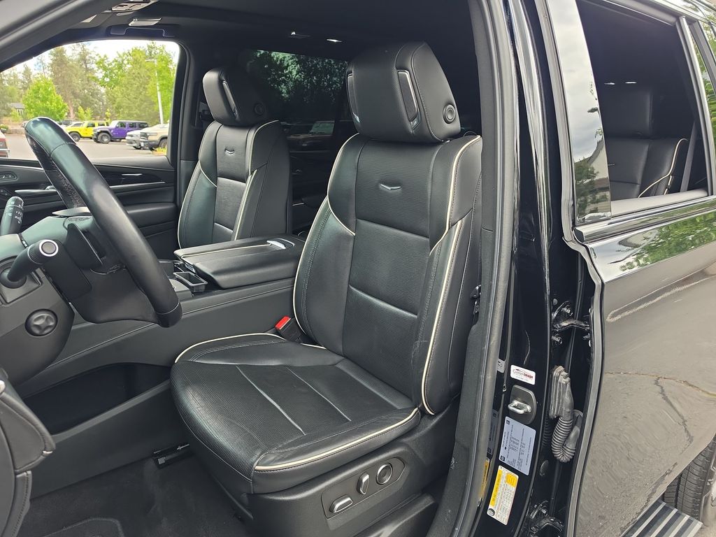 Thumbnail: 2022 Cadillac Escalade - 8