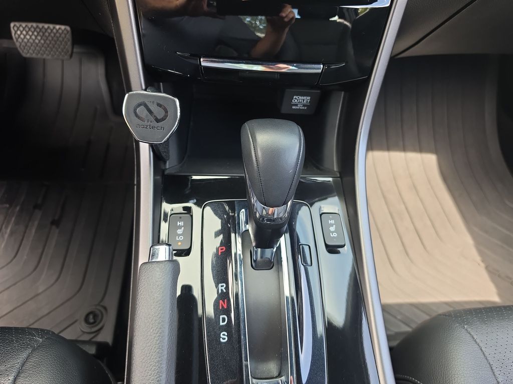 Thumbnail: 2017 Honda Accord - 12